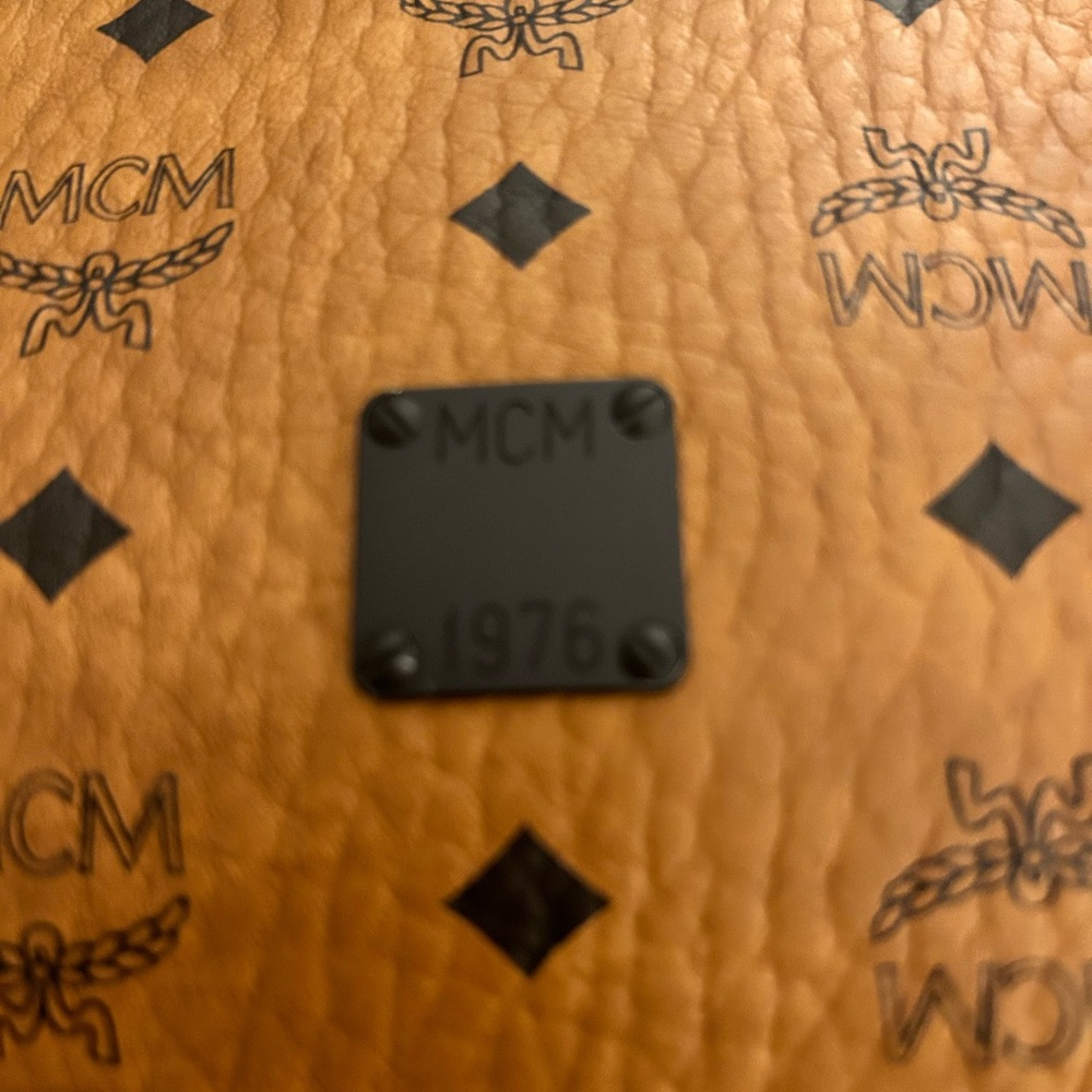 Authentic MCM Large Shopper - Picture 4 of 11